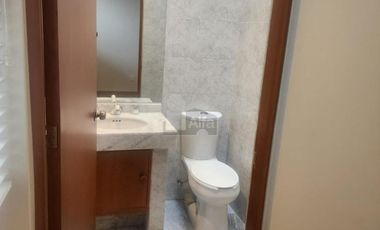 Casa en condominio en renta en Valle de las Palmas, Huixquilucan, México