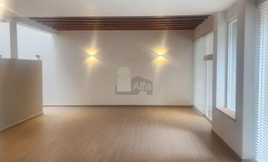 Casa en condominio en renta en Valle de las Palmas, Huixquilucan, México