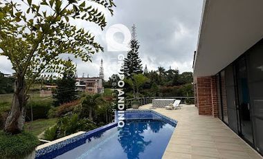 VENTA de CASA CAMPESTRE en MESA DE LOS SANTOS