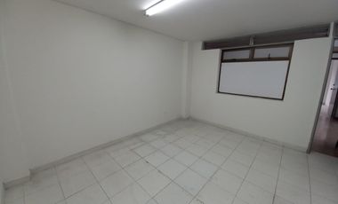 OFICINA EN ARRIENDO EN EL CENTRO/MANIZALES