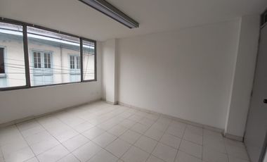 OFICINA EN ARRIENDO EN EL CENTRO/MANIZALES