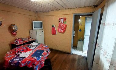 CASA 3D/1B EN CERRO NAVIA AL LADO DE MUNICIPALIDAD