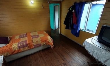 CASA 3D/1B EN CERRO NAVIA AL LADO DE MUNICIPALIDAD