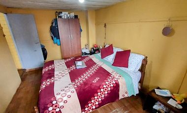 CASA 3D/1B EN CERRO NAVIA AL LADO DE MUNICIPALIDAD