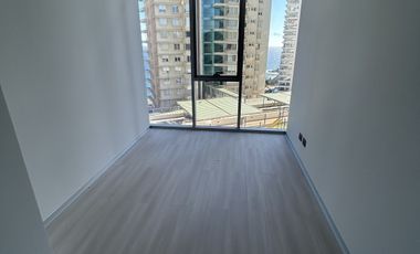 OFICINA CON EXCELENTE UBICACIÓN EN REÑACA (CÓD. 476)