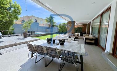 HERMOSA CASA MEDITERRÁNEA EN CONDOMINIO