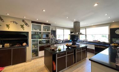 ESPECTACULAR CASA EN VENTA CAMINO AL LOLOG