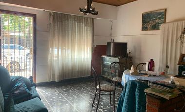 Casa en  Ituzaingo al 2300, Lanus Este