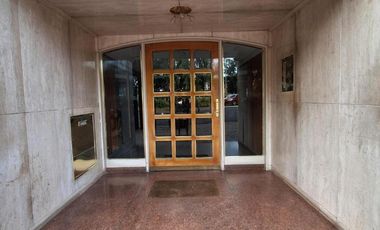 Departamento 3 ambientes con cochera en venta en Vicente Lopez