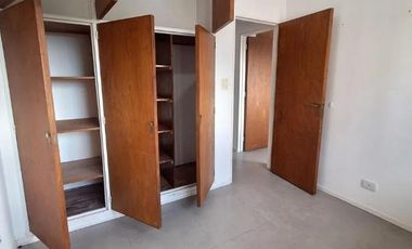 Departamento 3 ambientes con cochera en venta en Vicente Lopez