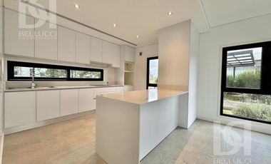 Casa en Rumenco Joven en VENTA