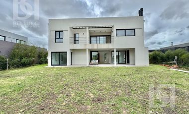 Casa en Rumenco Joven en VENTA