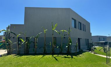 Casa en Santa Elena con pileta