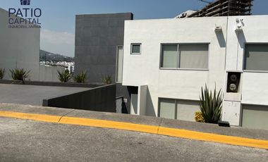 Venta de Casa en Bosque Esmeralda, Atizapán