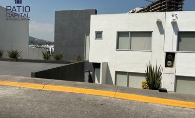 Venta de Casa en Bosque Esmeralda, Atizapán
