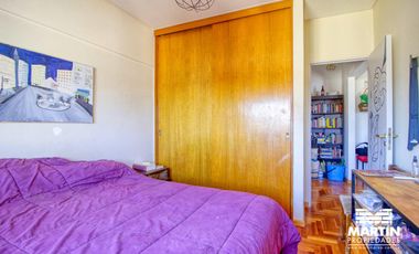 Depto en venta 2 amb con balcón y cochera en Olivos