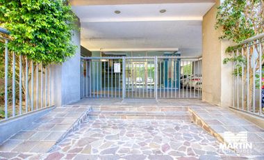 Depto en venta 2 amb con balcón y cochera en Olivos