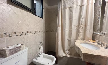 Casa en  Raco de abajo, a metros de la comisaria