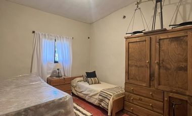 Casa en  Raco de abajo, a metros de la comisaria