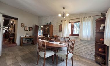 Casa en  Raco de abajo, a metros de la comisaria