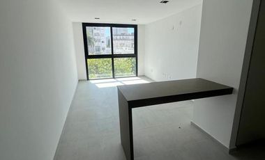 Monoambiente en Alquiler en 49 e/ 4 y 5