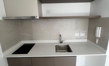 Monoambiente en Alquiler en 49 e/ 4 y 5