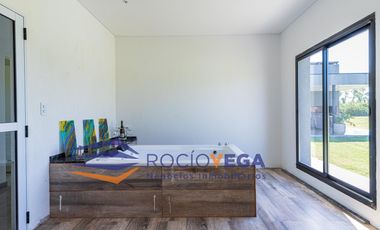 Casa a la venta y/o alquiler en Everlinks, Lujan
