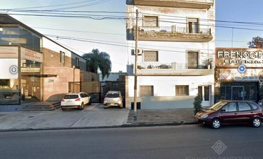 2 amb s/Avda sin expensas - Oportunidad!!