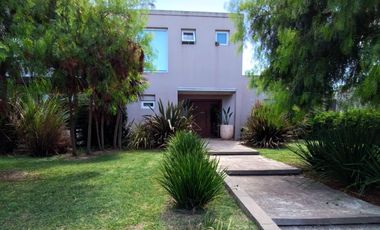 Casa en Venta, 6 Ambientes, en San Sebastian, Escobar, GBA Norte