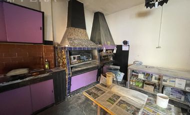 Venta de casa 4 ambientes con quincho en Lanus