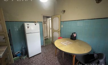Venta de casa 4 ambientes con quincho en Lanus