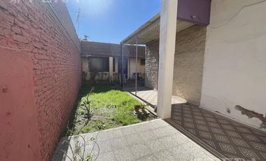 Venta de casa 4 ambientes con quincho en Lanus