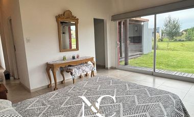 Casa en venta de 4 ambientes en Costa Esmeralda