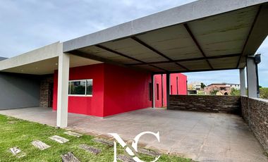 Casa en venta de 4 ambientes en Costa Esmeralda