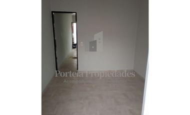 DEPARTAMENTO DE DOS AMBIENTES PLANTA BAJA  CON ESPACIO GUARDA COCHE