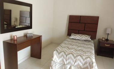 Casa amueblada en renta en Marfil