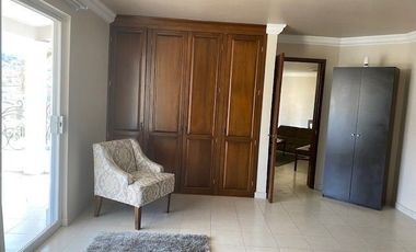Casa amueblada en renta en Marfil