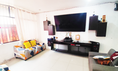 i2024-059 VENTA CASA – YARINACOCHA