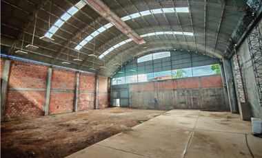 i024079 - ALQUILER ALMACÉN - CALLERIA