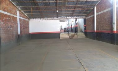 I022016 – LOCAL COMERCIAL - CALLERIA