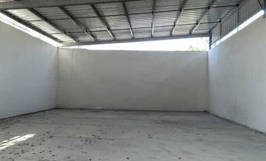 Se renta Bodega con Oficinas y patio de maniobra