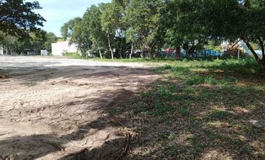 Se renta Bodega con Oficinas y patio de maniobra