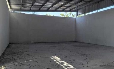 Se renta Bodega con Oficinas y patio de maniobra