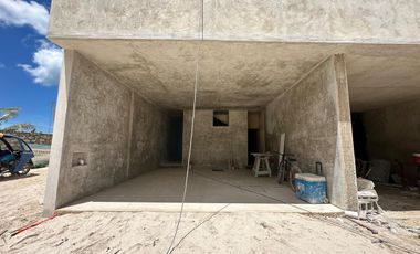 CASA TIPO VILLA EN VENTA EN LA PLAYA DEL TELCHAC FRENTE AL MAR.