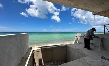 CASA TIPO VILLA EN VENTA EN LA PLAYA DEL TELCHAC FRENTE AL MAR.