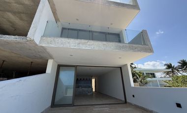 CASA TIPO VILLA EN VENTA EN LA PLAYA DEL TELCHAC FRENTE AL MAR.