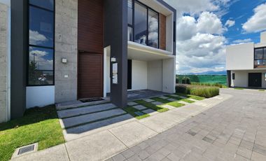 CASA EN VENTA EN TOLUCA MODELO TINTORETTO