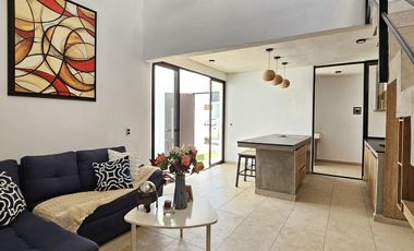 CASA EN VENTA, 2 NIVELES, 2 RECÁMARAS, 1 BAÑO, COCHERA PARA 1 AUTO