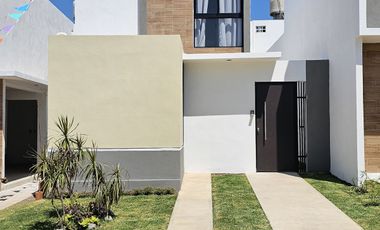 CASA EN VENTA, 2 NIVELES, 2 RECÁMARAS, 1 BAÑO, COCHERA PARA 1 AUTO