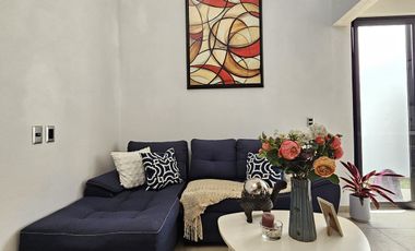 CASA EN VENTA, 2 NIVELES, 2 RECÁMARAS, 1 BAÑO, COCHERA PARA 1 AUTO